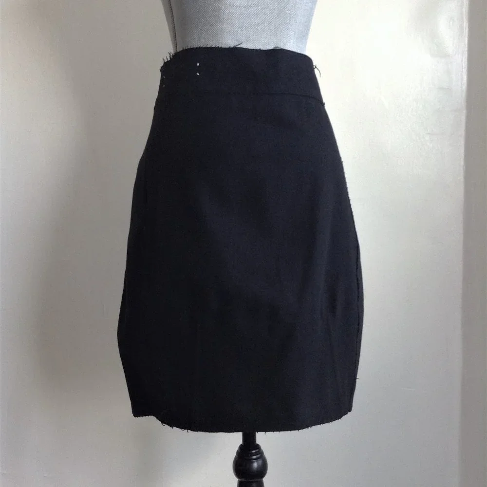 Marni Black Wool Raw Edge Tulip Mini Skirt Italy IT 40 US 2 4 High Waist Pencil